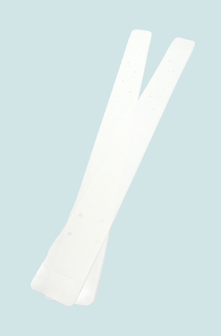 ビシッと決まる衿元に『はんなり衿芯』